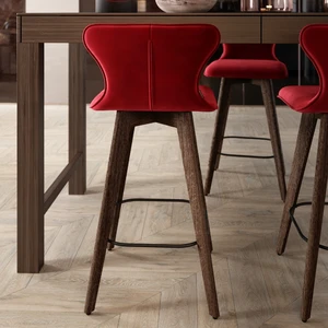 Дизайнерский полубарный стул со спинкой Siena в интерьере: фото 4