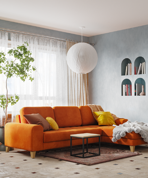 Интерьер гостиной с ярким оранжевым диваном Vittorio: фото 