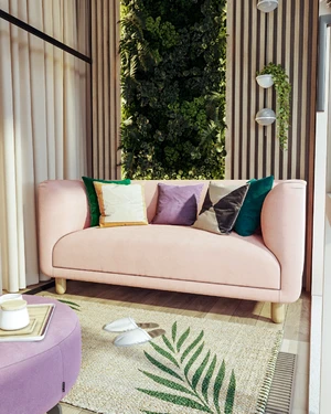 Интерьер лоджии с вертикальным озеленением и розовым диваном Tribeca: фото 1